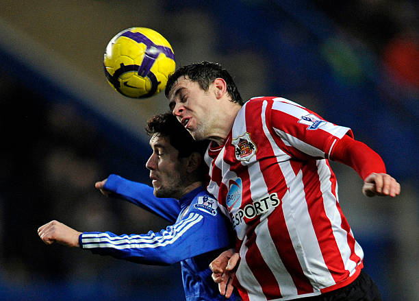 出球队对中 出球队对中