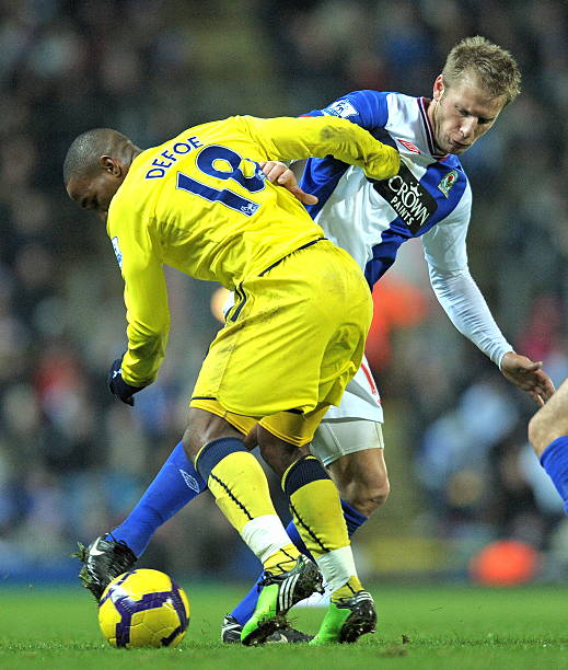 一家大型汽 一家大型汽